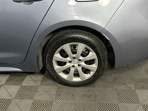 Used 2024 Toyota Corolla LE FWD image 11