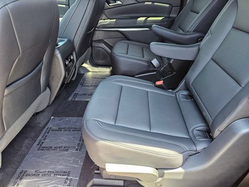 New 2026 Chevrolet Traverse LT w/ Driver Confidence Package FWD image 19