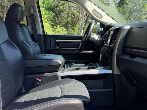 Used 2018 RAM 2500 Big Horn w/ Sport Appearance Group AWD/4WD image 29