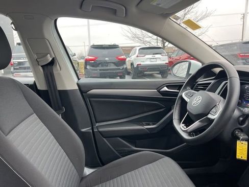 Used 2024 Volkswagen Jetta S image 32