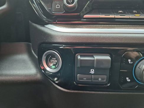 Used 2023 Chevrolet Silverado 1500 LT AWD/4WD image 24