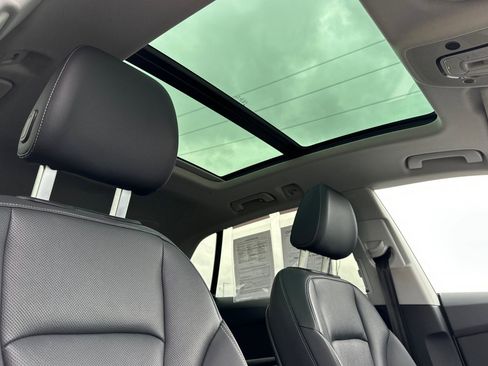 Used 2023 Audi Q8 Premium Plus w/ Premium Plus Package image 18