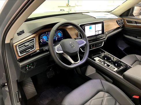 New 2026 Volkswagen Atlas SE AWD/4WD image 7