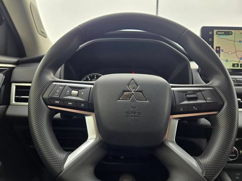 New 2026 Mitsubishi Outlander ES AWD/4WD image 28