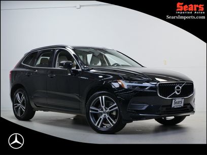 Used 2019 Volvo XC60 T6 Momentum w/ Multimedia Package