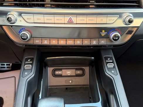 Used 2021 Kia Telluride SX FWD image 23