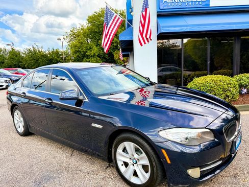 Used 2011 BMW 528i Sedan RWD image 1