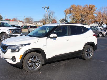 Used 2022 Kia Seltos EX