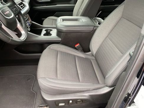 Used 2024 GMC Yukon XL SLE AWD/4WD image 15