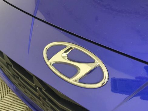 Used 2022 Hyundai Elantra SEL FWD image 13