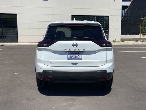 Used 2025 Nissan Rogue SV FWD image 5