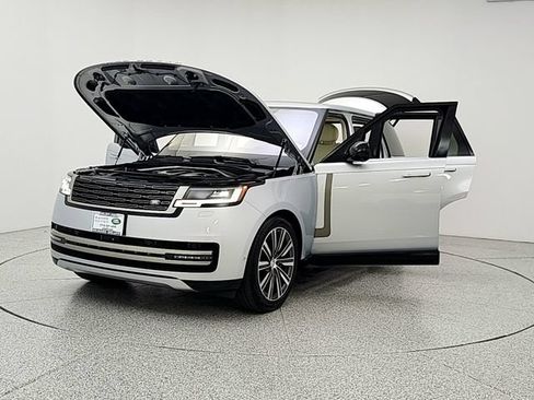 Certified 2023 Land Rover Range Rover SE AWD/4WD image 9