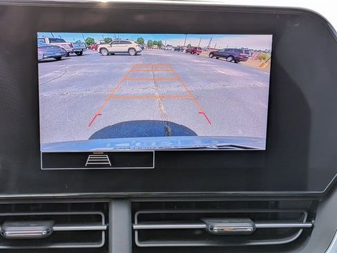 Used 2024 Chevrolet Trax RS FWD image 24