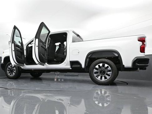 Used 2024 Chevrolet Silverado 2500 Custom w/ Custom Value Package AWD/4WD image 44