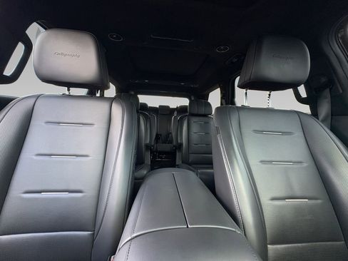 Used 2026 Hyundai Palisade Calligraphy FWD image 2