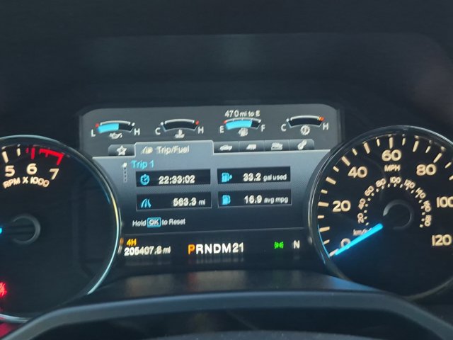 Used 2015 Ford F150 Platinum w/ Equipment Group 701A Luxury AWD/4WD image 9