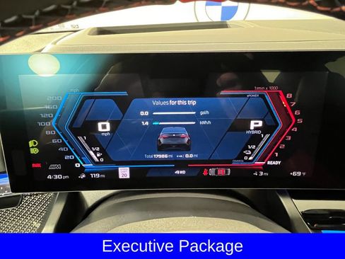 Used 2026 BMW M5 w/ Carbon Package AWD/4WD image 4