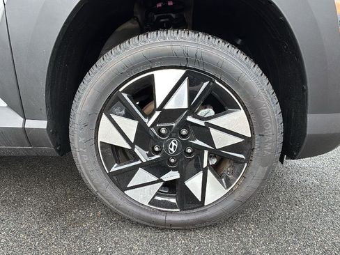 Used 2025 Hyundai Kona SEL AWD/4WD image 9