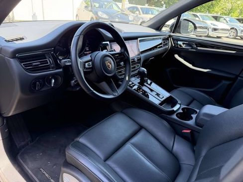 Used 2026 Porsche Macan AWD/4WD image 14