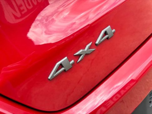 Used 2017 Jeep Compass Trailhawk AWD/4WD image 11