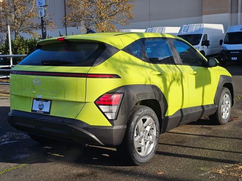 New 2026 Hyundai Kona SE image 7