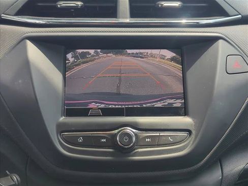 Used 2021 Chevrolet TrailBlazer LS FWD image 19