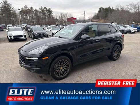 Used 2018 Porsche Cayenne Platinum Edition w/ Premium Package Plus AWD/4WD image 3