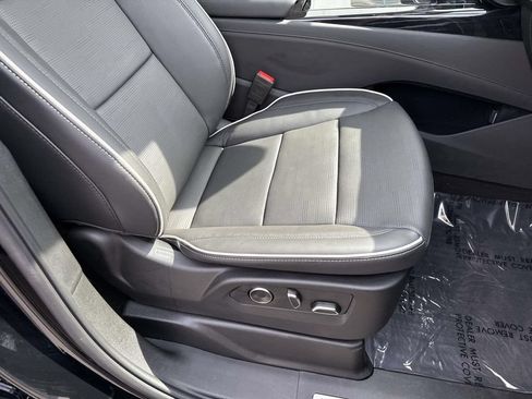 Used 2024 Cadillac Escalade Sport w/ Touring Package AWD/4WD image 28