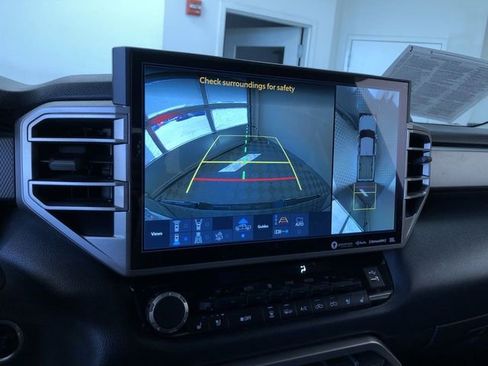 Used 2022 Toyota Tundra Limited image 22