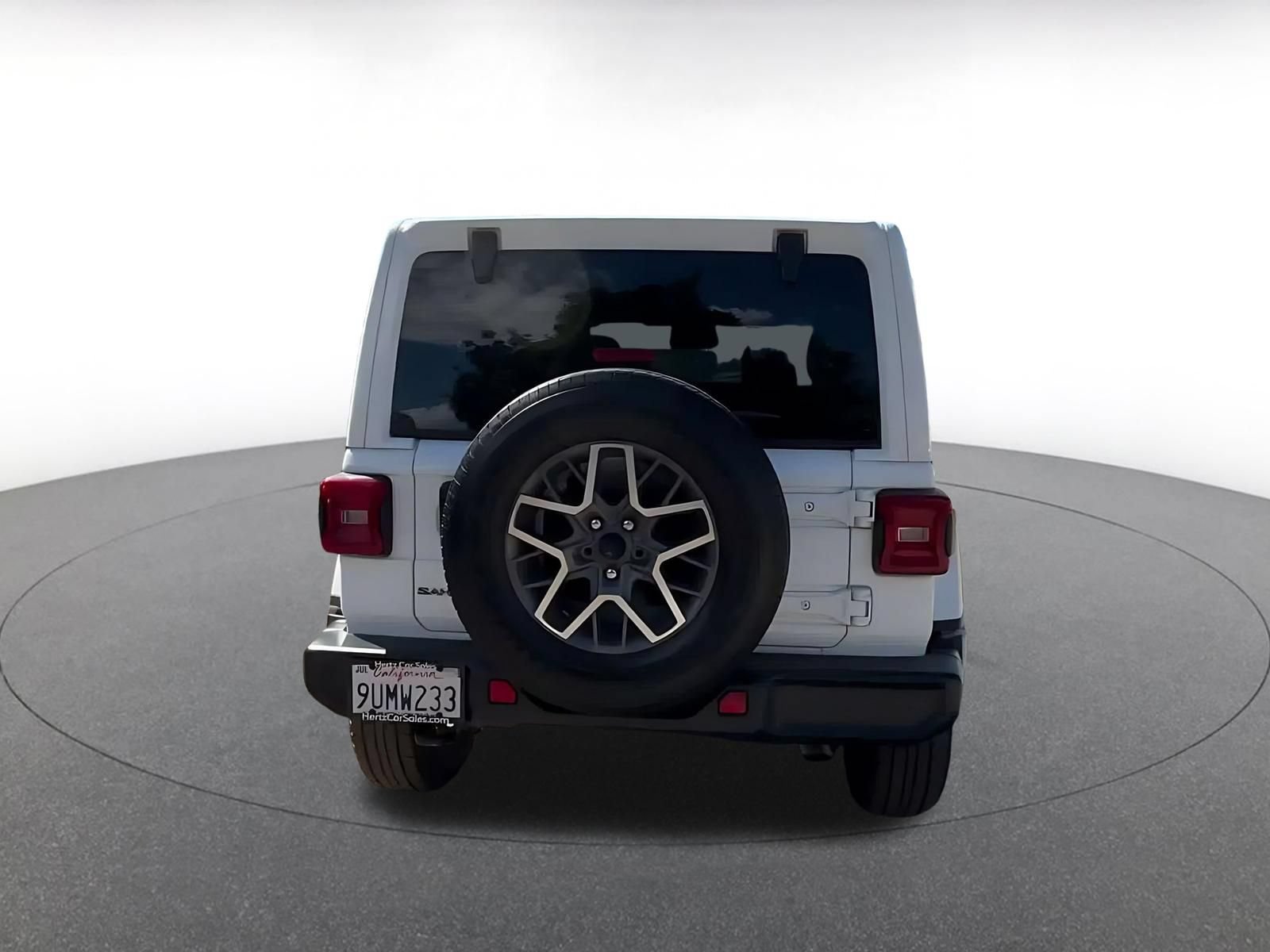 Used 2025 Jeep Wrangler Unlimited Sahara AWD/4WD image 12