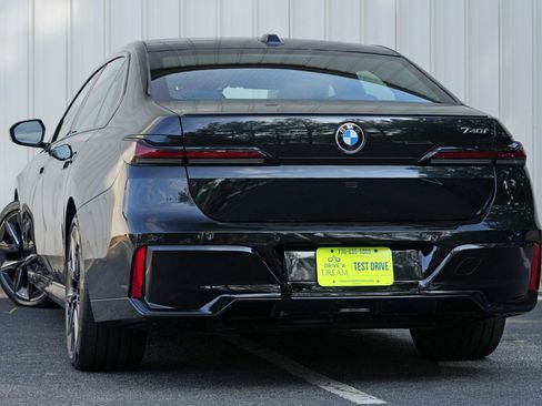 Used 2026 BMW 740i RWD image 6