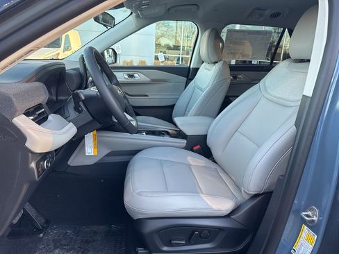 New 2026 Ford Explorer Active w/ Active Comfort Package AWD/4WD image 42