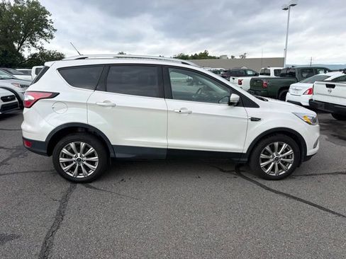 Used 2018 Ford Escape Titanium AWD/4WD image 6