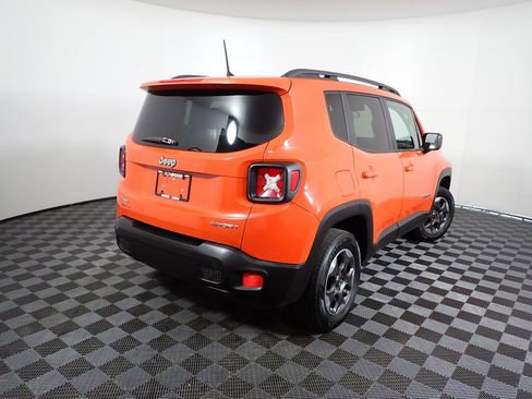 Used 2017 Jeep Renegade Sport w/ Power & Air Group image 21