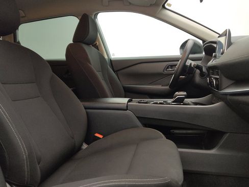 Used 2024 Nissan Rogue S AWD/4WD image 21