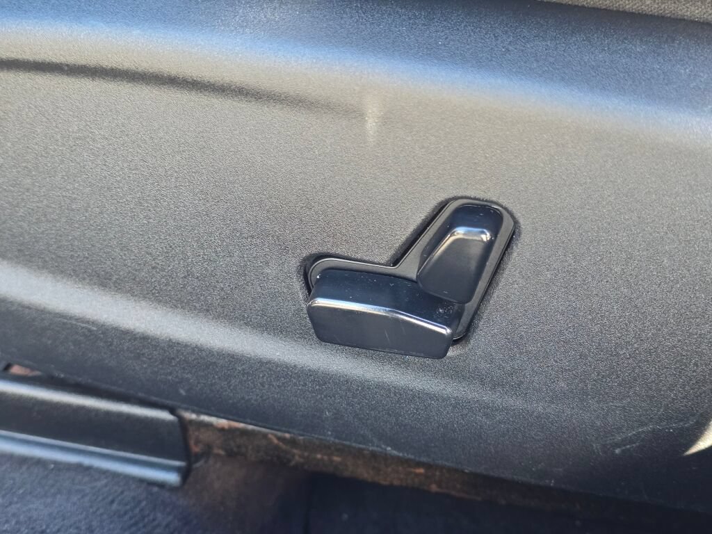 Used 2019 Chrysler 300 S RWD image 19