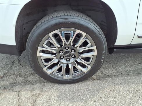 Certified 2024 GMC Yukon XL Denali Ultimate image 45