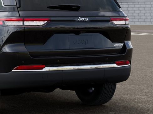 New 2026 Jeep Grand Cherokee Laredo X RWD image 13