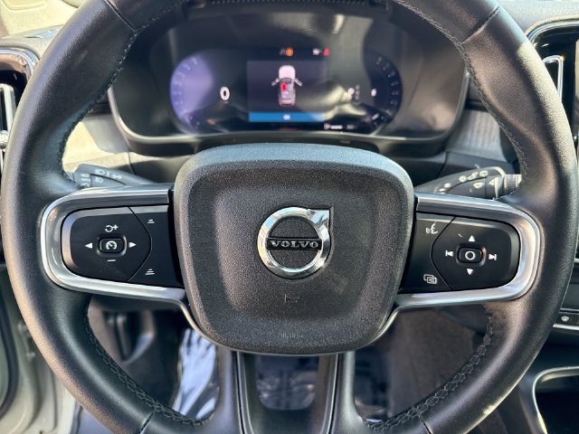 Certified 2024 Volvo XC40 B5 Plus w/ Protection Package Premier AWD/4WD image 15
