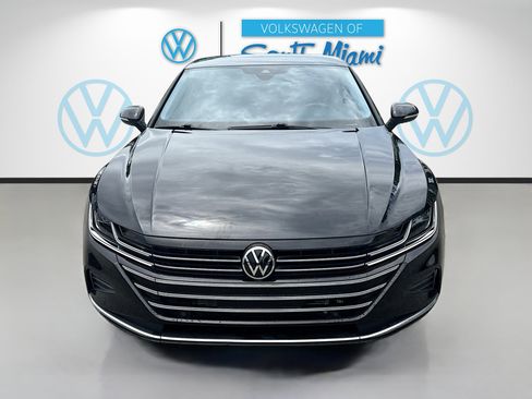 Used 2021 Volkswagen Arteon SE FWD image 2
