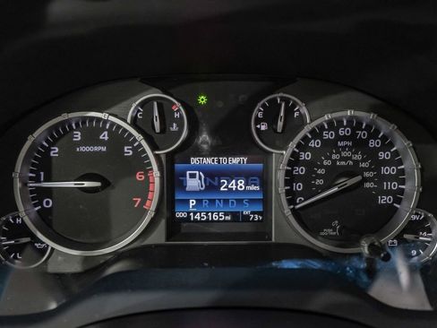 Used 2017 Toyota Tundra SR5 image 18