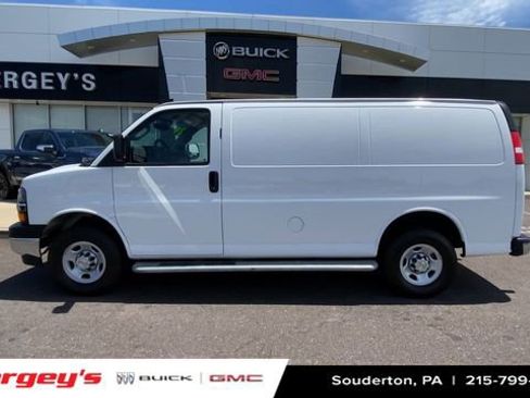 Used 2024 Chevrolet Express 2500 w/ Driver Convenience Package RWD image 6