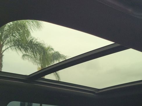 Used 2023 GMC Yukon XL Denali Ultimate AWD/4WD image 19