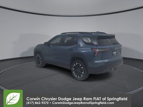 Used 2025 Chevrolet Equinox RS w/ Convenience Package III image 11