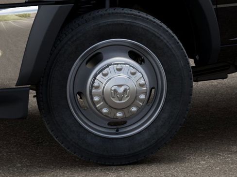 New 2026 RAM 5500 Tradesman w/ Chrome Appearance Group AWD/4WD image 8