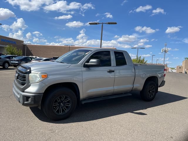 Used 2015 Toyota Tundra SR w/ Tow Package RWD image 1