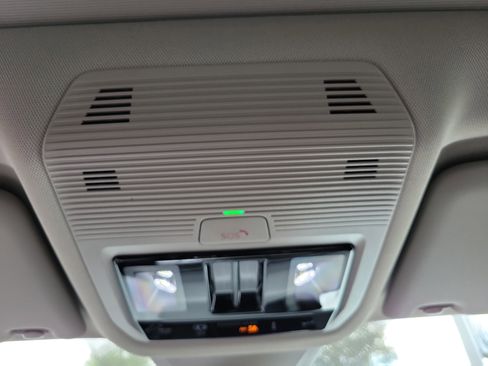 New 2026 Volkswagen Atlas Peak Edition image 31