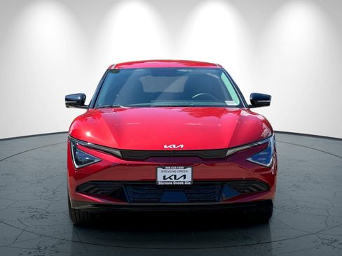 New 2025 Kia EV6 Wind image 9