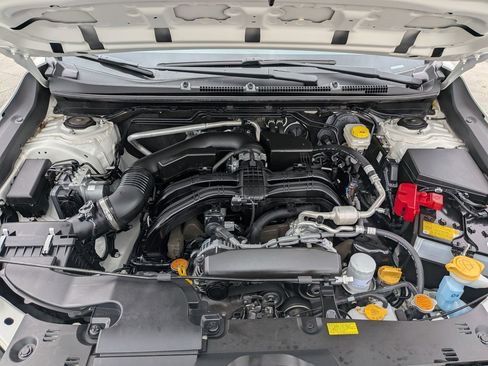 Used 2025 Subaru Crosstrek 2.0i Premium image 34