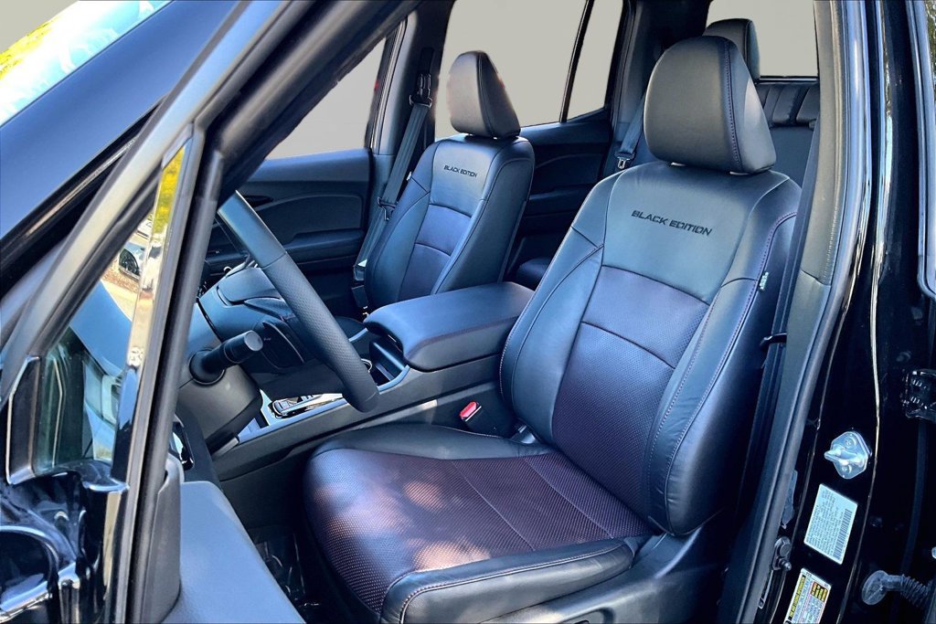 Used 2026 Honda Ridgeline Black Edition image 17